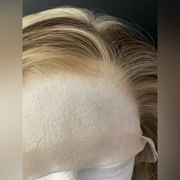 Chelsey Smith Crowns Lace Front Synthetic Wig Cassidy Luxe 2.0 Petite Cap CSC - Picture 3 of 16